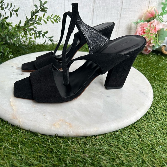AEYDE Gabriella Sandals In Black
$310.00* • Out of stock • Brand: AEYDE - Picture 8 of 16